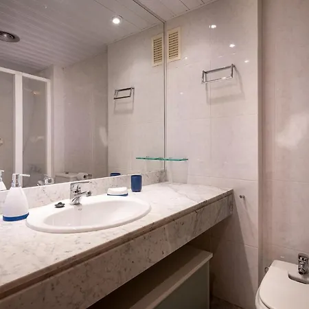 Apartment At080 Pins, Con Piscina En 1ra Linea De La Playa Torredembarra