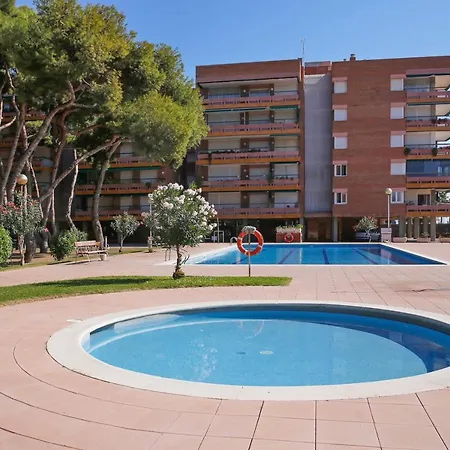 Apartment At080 Pins, Con Piscina En 1ra Linea De La Playa Torredembarra