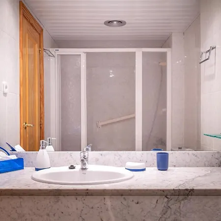 Apartment At080 Pins, Con Piscina En 1ra Linea De La Playa